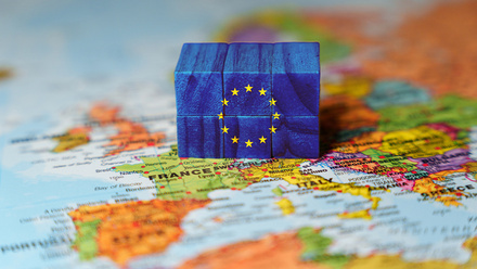 1000x563_Blog_Bridging borders_ Collaborative teaching in European University Alliances.jpg
