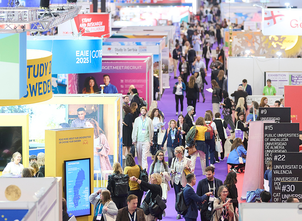 Make countless connections in the Exhibition hall