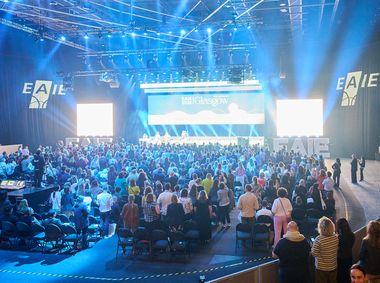 conference25-opening-plenary_cb.jpg