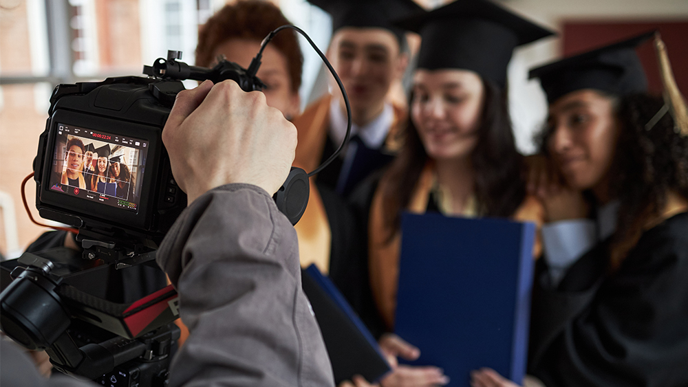 Alumni-relations-toolkit_Blog-Image.jpg