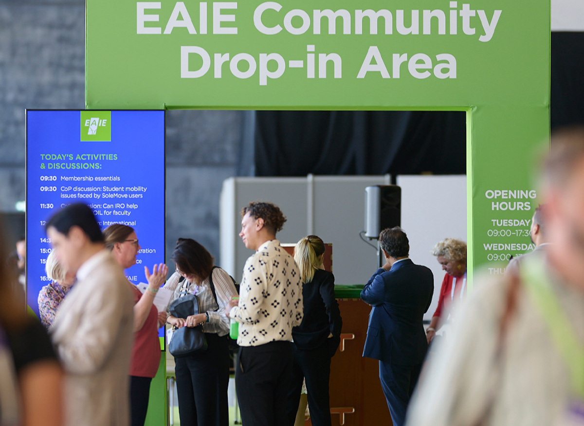 Sign up to present at the Community Drop in Area