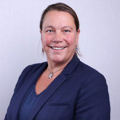 Evelien-Hack-Author image.jpg