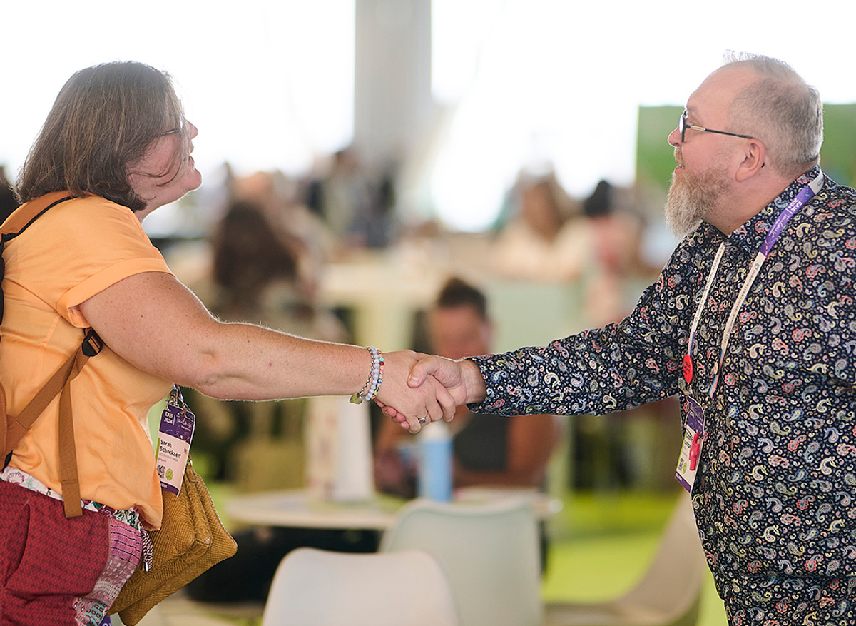 Meet with your fellow EAIE members in the exclusive lounge