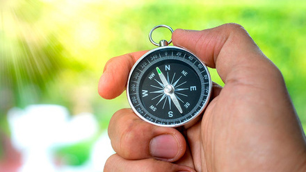 1000x667_Compass